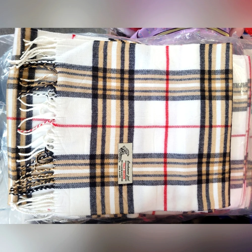 Scarf - Picture 1 of 1